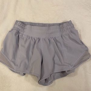 Lululemon size 4 hotty hot shorts